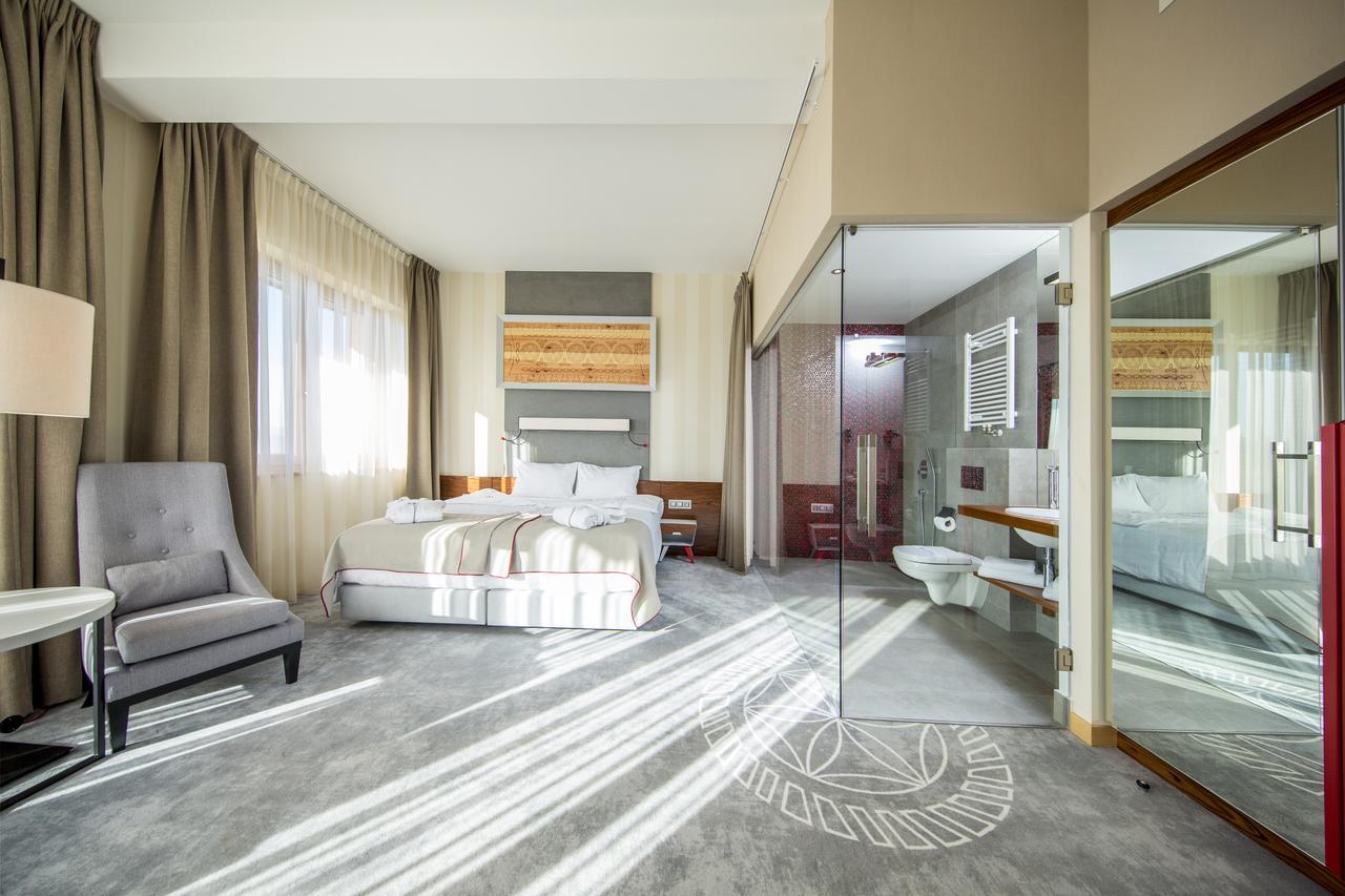 Hotel Kopieniec Fizjo- Med & Spa 무르자시츨 외부 사진